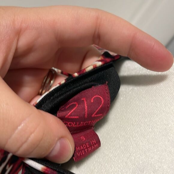 NEW 212 Collection Red & Cream Pattern Waist Twist Dress Size Small - Picture 6 of 9